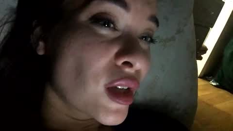 Snapshot of magggg658318 chatting on December 25, 2:23 pm magggg658318 online show from December 25, 2:23 pm