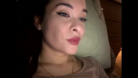 Snapshot of magggg658318 chatting on January 18, 12:26 pm magggg658318 online show from January 18, 12:26 pm