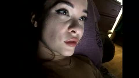 Snapshot of magggg658318 chatting on January 27, 2:24 pm magggg658318 online show from January 27, 2:24 pm