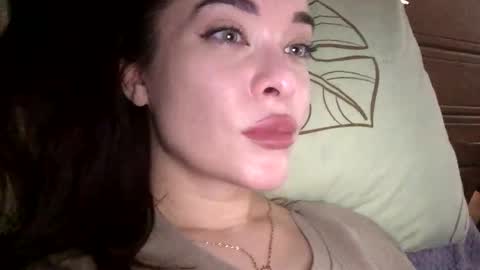 Snapshot of magggg658318 chatting on October 14, 11:33 am magggg658318 online show from October 14, 11:33 am