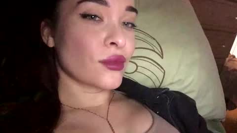 Snapshot of magggg658318 chatting on October 21, 1:45 pm magggg658318 online show from October 21, 1:45 pm