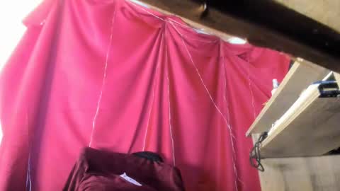 maggie_fit online show from January 1, 4:18 am