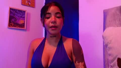 Snapshot of maggie_love77 chatting on May 15, 10:50 pm maggie online show from May 15, 10:50 pm