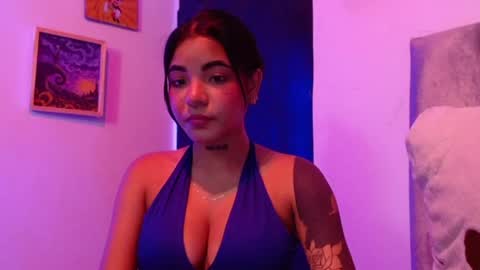 Snapshot of maggie_love77 chatting on May 15, 11:12 pm maggie online show from May 15, 11:12 pm