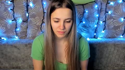 Maggie online show from December 20, 4:09 am