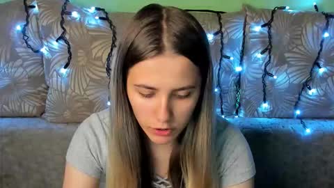 Maggie online show from October 20, 1:50 am