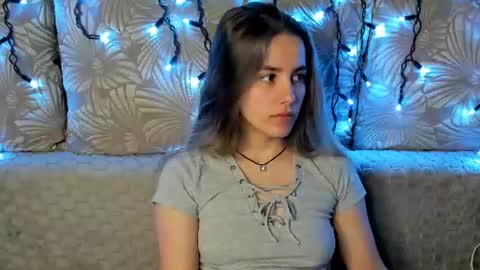 Snapshot of maggiecake chatting on June 11, 1:49 am Maggie online show from June 11, 1:49 am