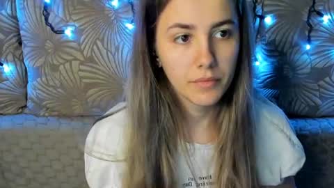 Snapshot of maggiecake chatting on June 28, 1:33 am Maggie online show from June 28, 1:33 am