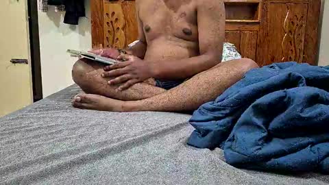 Snapshot of maggiegigolo chatting on May 11, 4:40 am maggiegigolo online show from May 11, 4:40 am