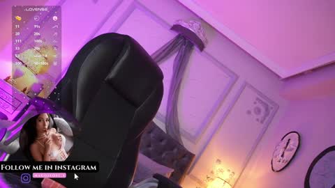   online show from January 11, 11:46 pm