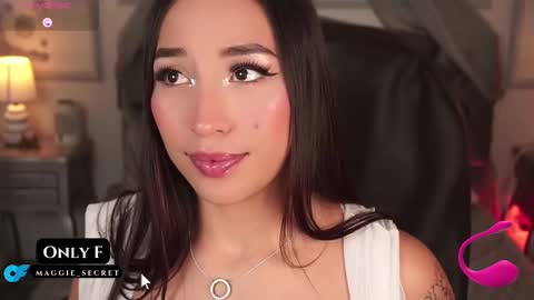   online show from September 18, 9:28 pm