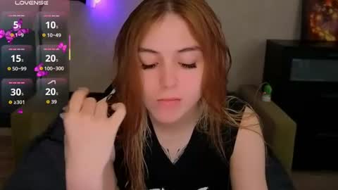 Snapshot of magic_bella chatting on June 20, 7:55 am Bella online show from June 20, 7:55 am