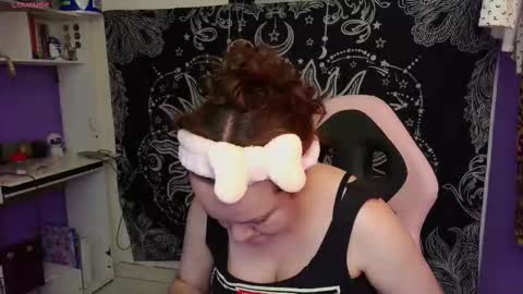 Claire online show from March 22, 9:07 pm