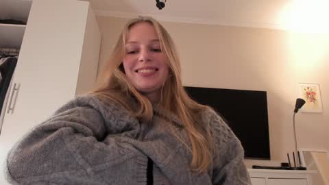 Alice  online show from January 23, 2:50 pm