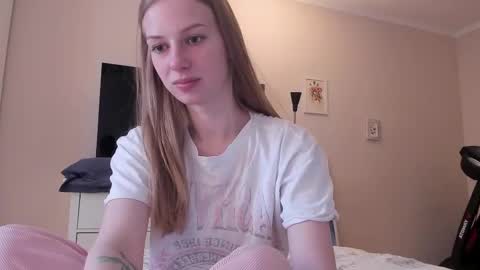 Alice  online show from February 14, 10:59 am