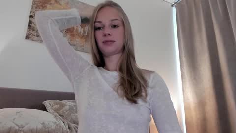 Alice  online show from September 12, 12:27 pm