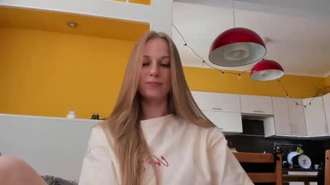 Alice  online show from May 26, 1:29 pm