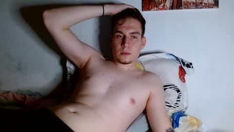 Snapshot of magic_fantasy77 chatting on June 7, 2:16 am magic_fantasy77 online show from June 7, 2:16 am