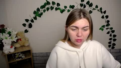 magic_katarina_ online show from December 9, 7:17 am