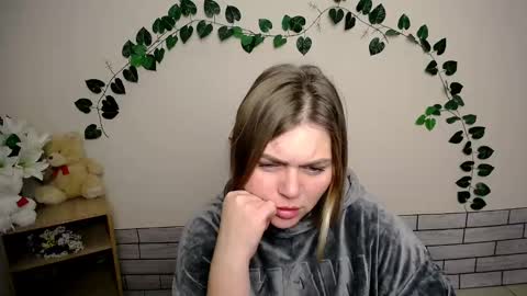 magic_katarina_ online show from January 16, 9:05 am