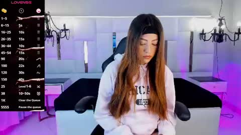 Snapshot of magic_miaa chatting on July 5, 12:56 pm magic_miaa online show from July 5, 12:56 pm