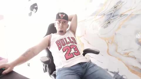 magic_milk23 online show from February 11, 3:17 pm