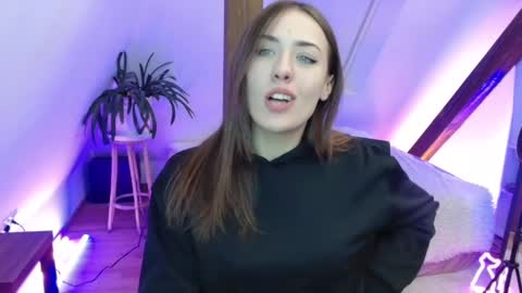 Snapshot of magic_zooey chatting on February 18, 7:52 pm Zooey online show from February 18, 7:52 pm