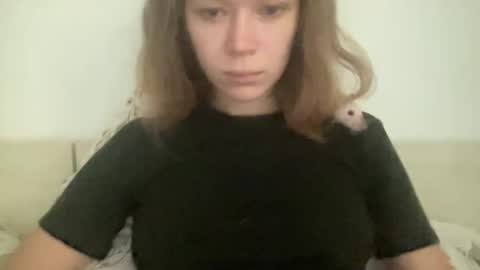 magicgirl50053 online show from November 4, 8:46 am