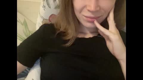 magicgirl50053 online show from November 11, 6:19 pm