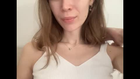 magicgirl50053 online show from April 1, 2:25 pm