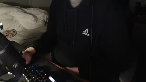 Snapshot of magicjawn chatting on December 21, 5:58 am magicjawn online show from December 21, 5:58 am