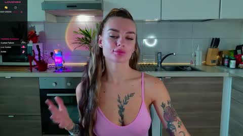 Snapshot of magiclovexo chatting on November 1, 4:03 am MagicLove online show from November 1, 4:03 am