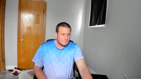 Snapshot of magicman176 chatting on May 31, 1:40 pm Magic176 online show from May 31, 1:40 pm