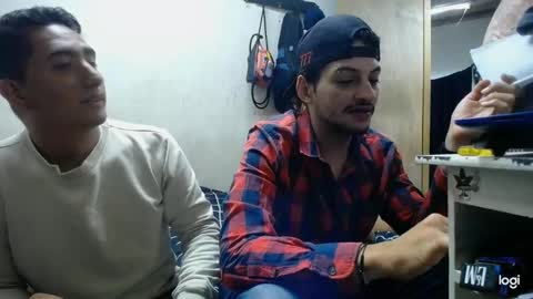 Snapshot of magico_9809 chatting on February 8, 9:40 pm BRAYAN online show from February 8, 9:40 pm