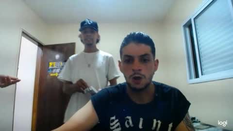 Snapshot of magico_9809 chatting on March 31, 11:27 pm BRAYAN online show from March 31, 11:27 pm