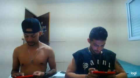 Snapshot of magico_9809 chatting on April 21, 12:01 am BRAYAN online show from April 21, 12:01 am