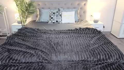 Emily online show from March 18, 4:10 pm