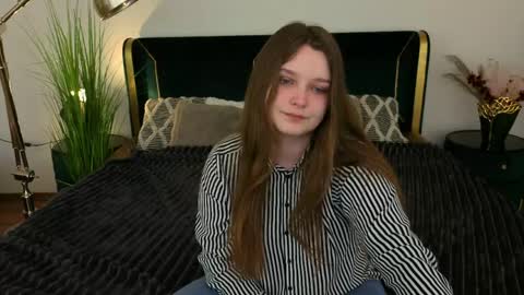 Emily online show from March 31, 6:36 am