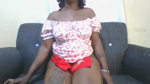 Snapshot of magicpussyy1 chatting on July 7, 7:29 pm magicbabe online show from July 7, 7:29 pm