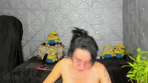 Snapshot of magicsaya chatting on May 10, 5:12 am TsKaycee online show from May 10, 5:12 am