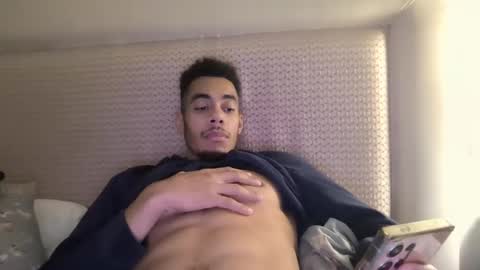 Snapshot of magicsempai chatting on December 5, 3:28 pm Magicsempai online show from December 5, 3:28 pm