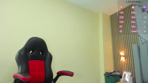 magievans1 online show from November 11, 12:38 pm