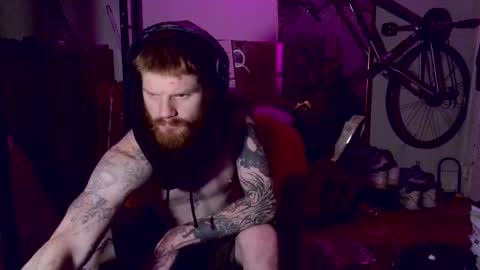 Snapshot of magnetic77slav chatting on February 1, 10:14 am magnetic77slav online show from February 1, 10:14 am