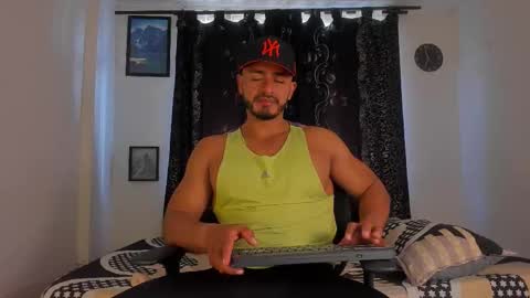 Magnusclark online show from December 1, 6:24 pm