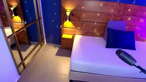Snapshot of mahia_queen chatting on October 14, 9:43 am Dani online show from October 14, 9:43 am