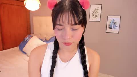 Maia online show from November 11, 12:27 pm