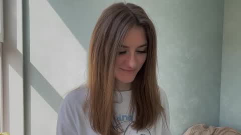 M I A online show from April 4, 8:56 am