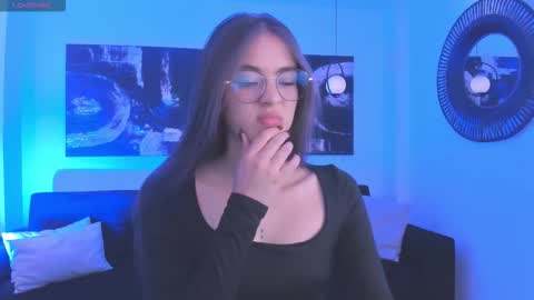  Maia  online show from September 17, 6:20 pm