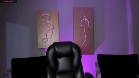  Maia  online show from October 30, 7:14 pm