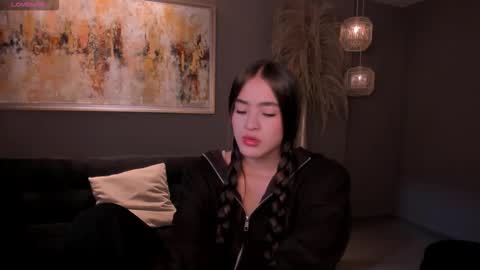  Maia  online show from March 5, 5:42 pm